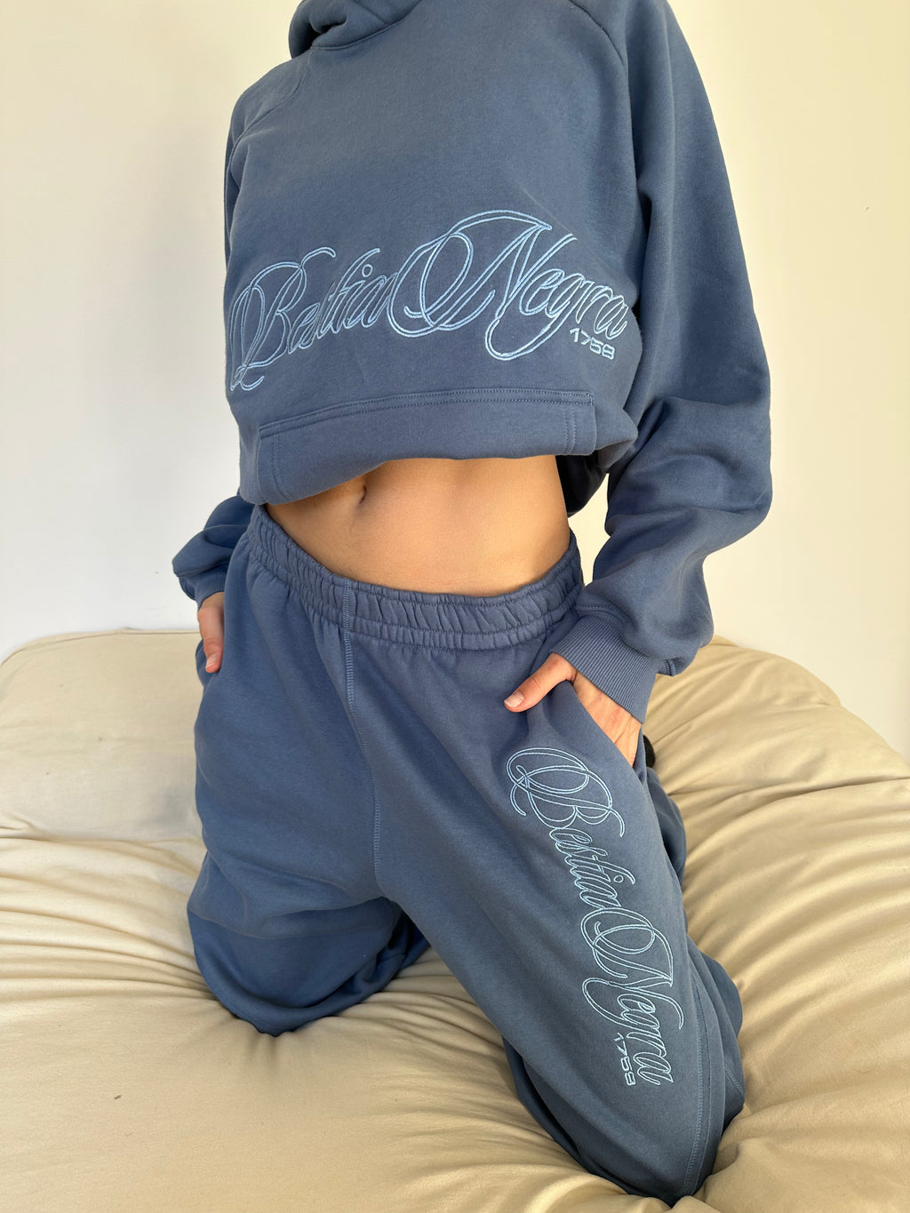 Jogging Bestianegra Azul