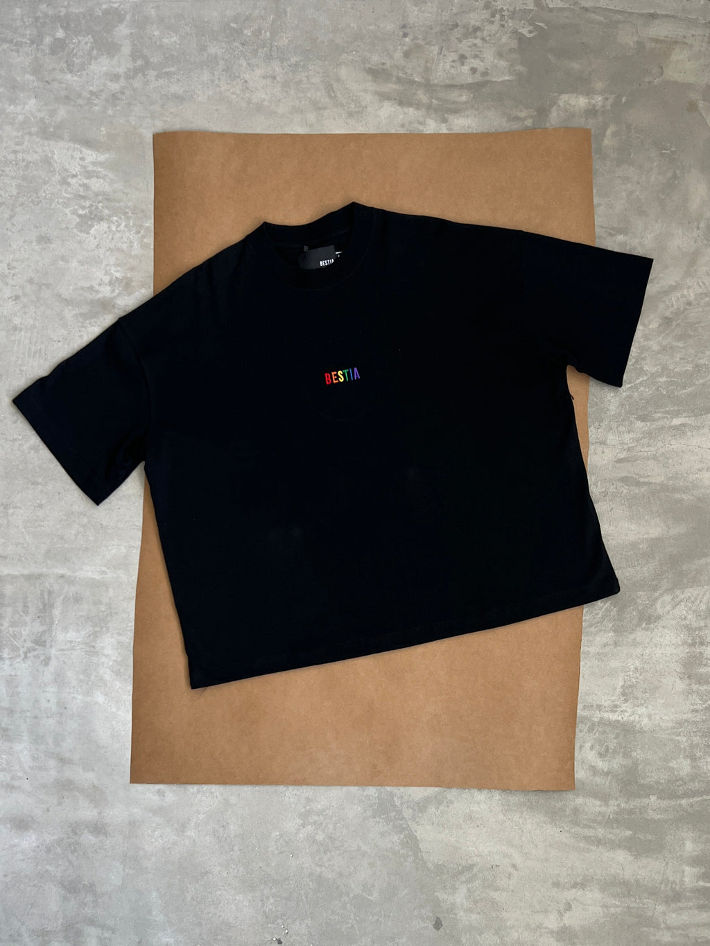 Remera Boxy Orgullo Negro