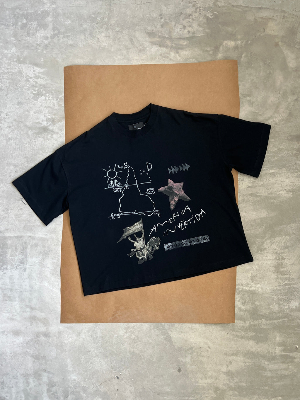 Remera Boxy América Invertida Negro