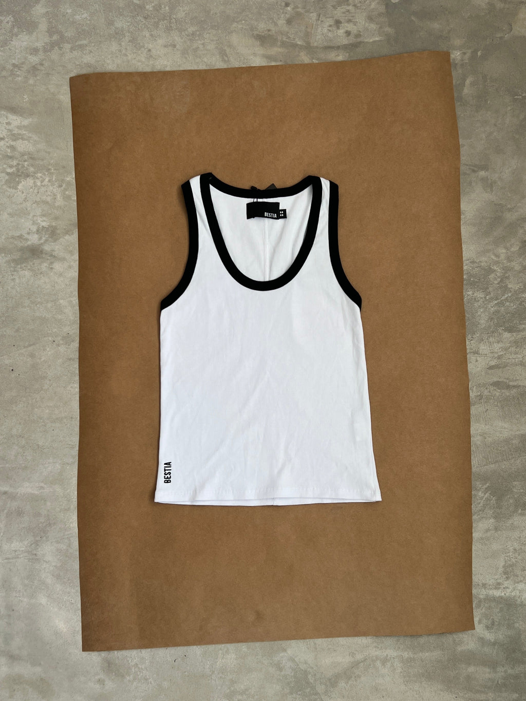 Musculosa Bicolor Bestie Crudo TALLE 1 Y 2 - F