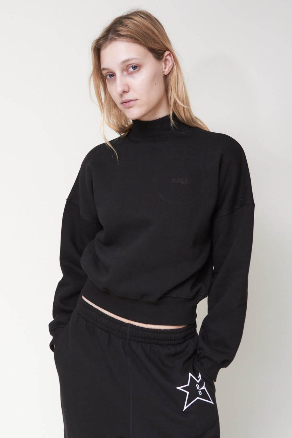 Buzo Polera Corto Negro