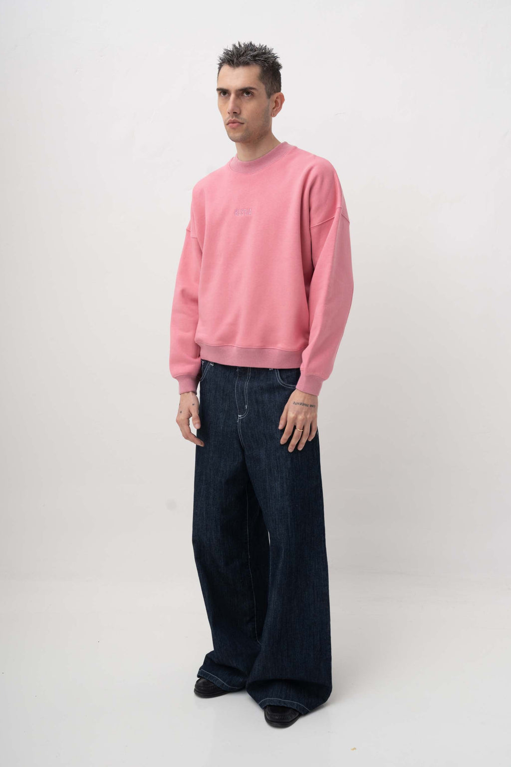 buzo bestia rosa unisex