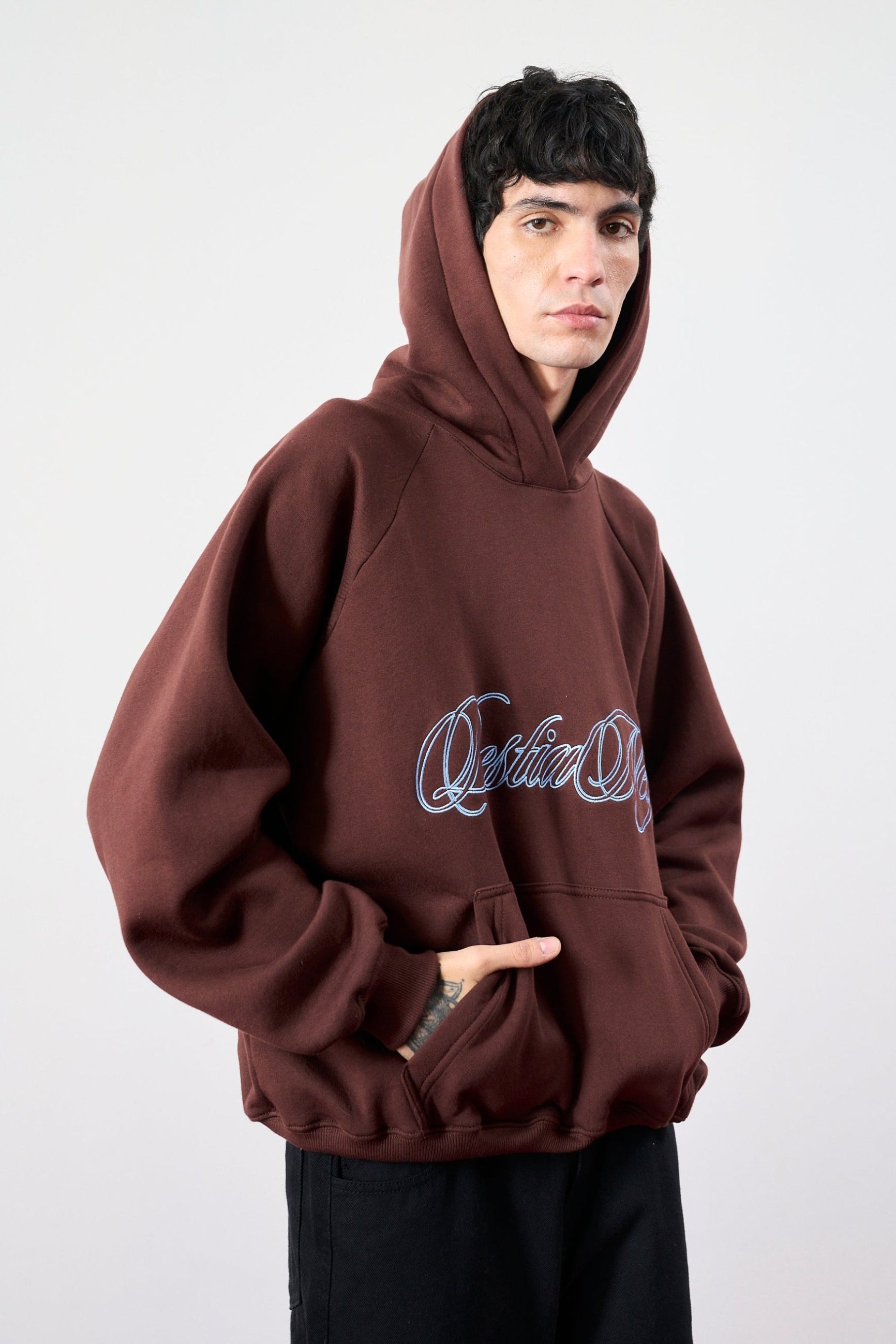 buzo bestianegra marron unisex