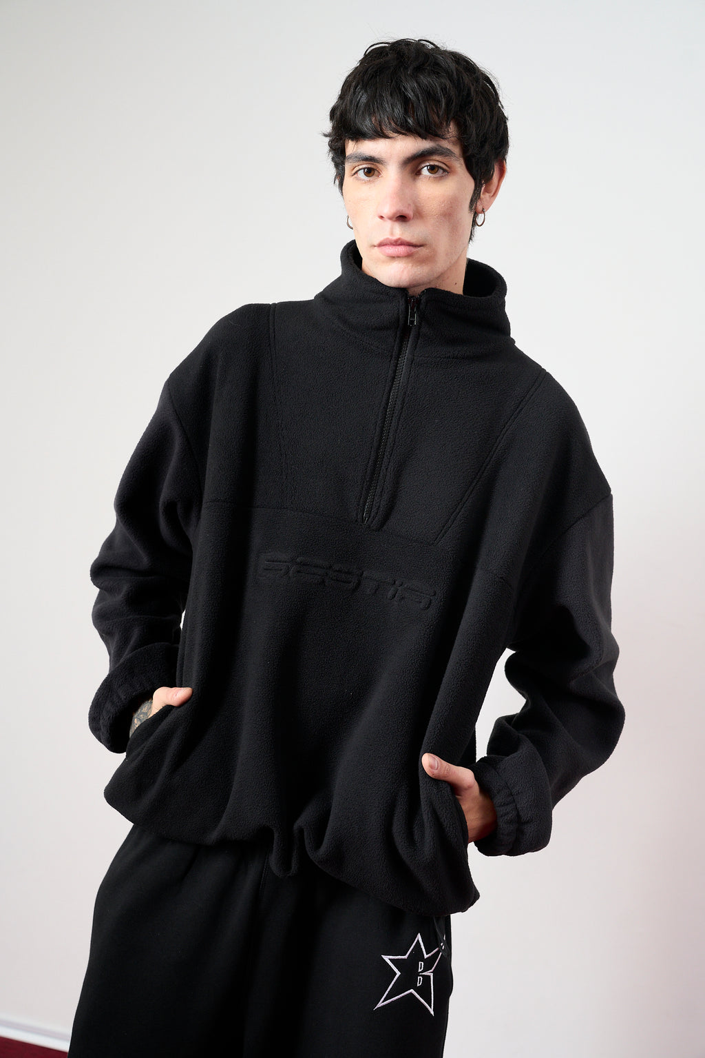 buzo polar negro unisex