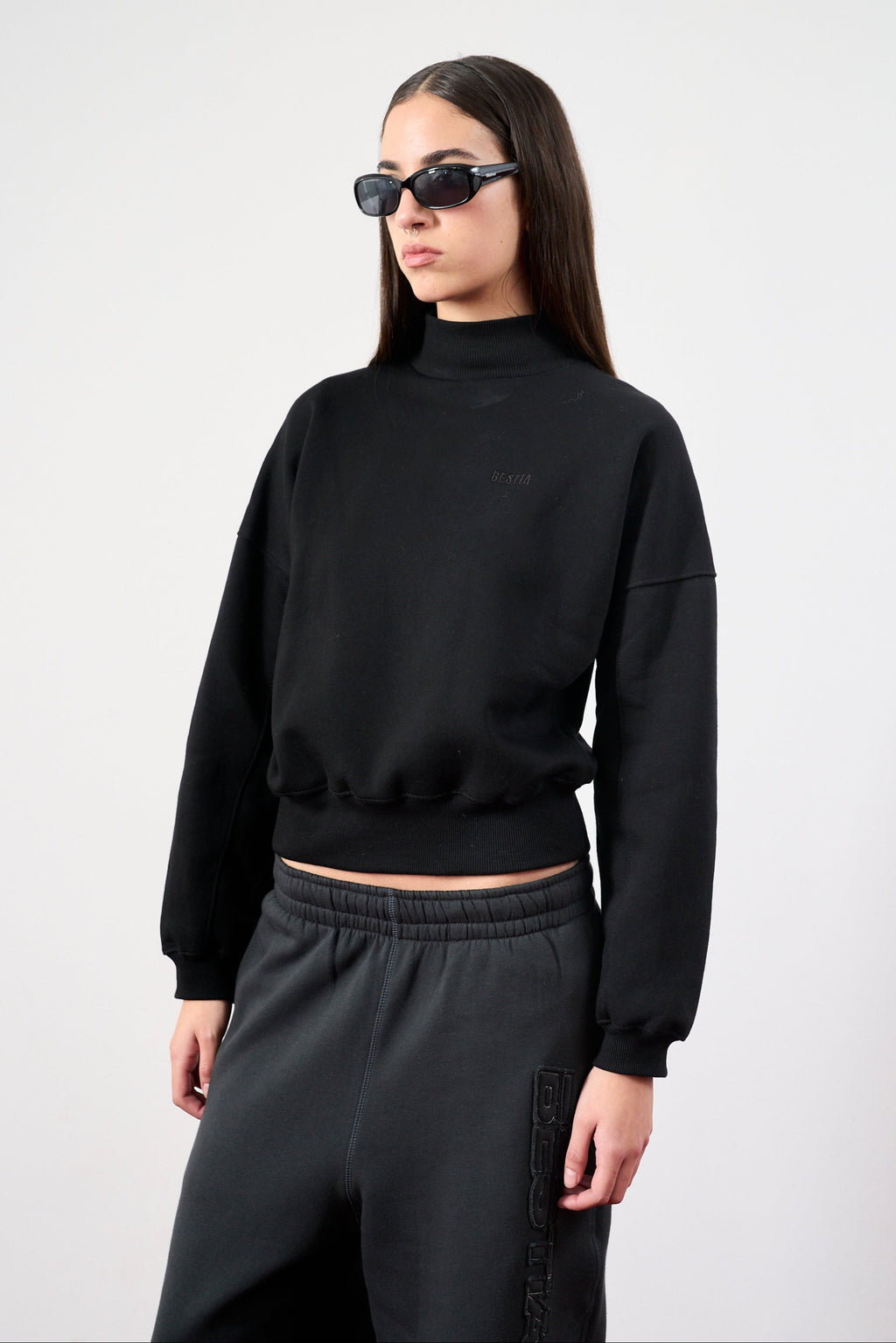 buzo polera corto crudo