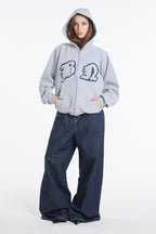 campera hoodie gris con bordado unisex