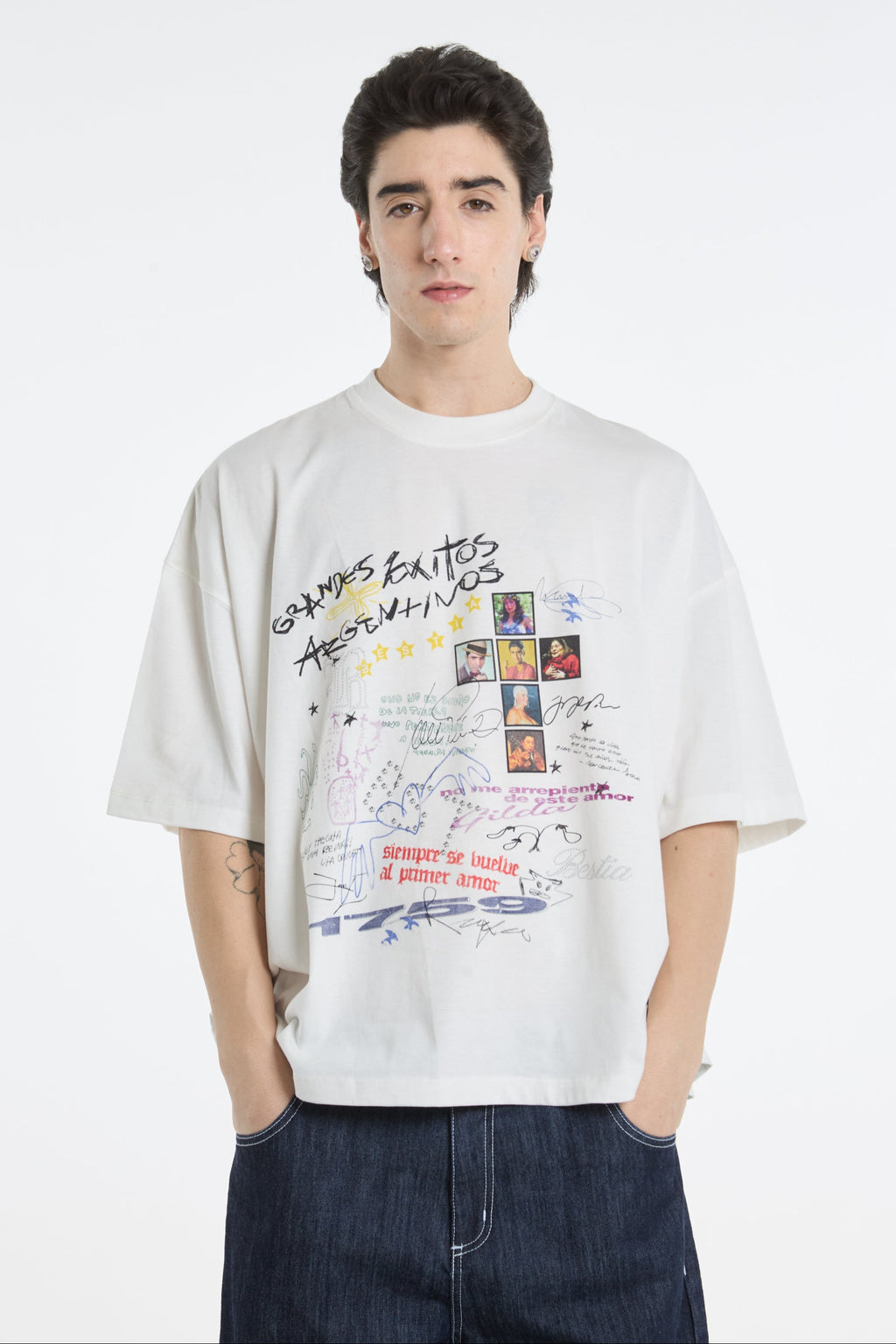 remera boxy con estampa grandes exitos unisex