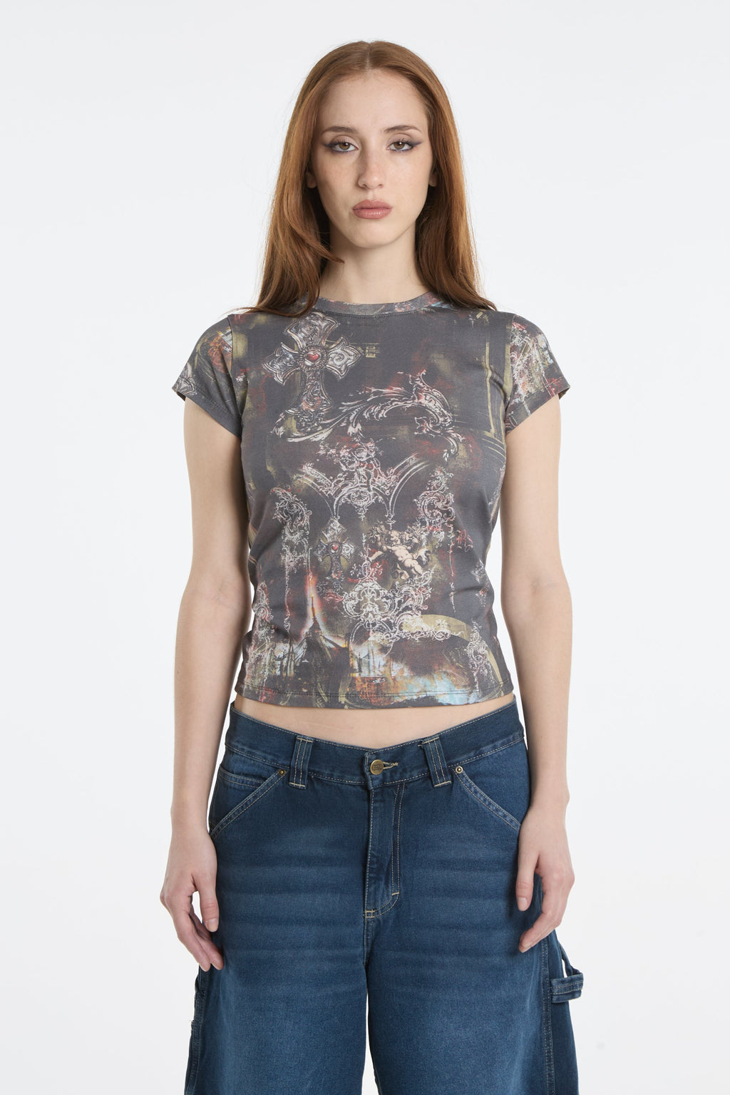 remerita bbt con estampa gotica unisex